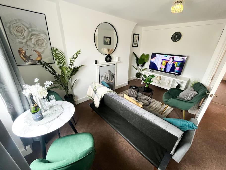 Lovely 1 Bedroom Flat In Gravesend Kültér fotó